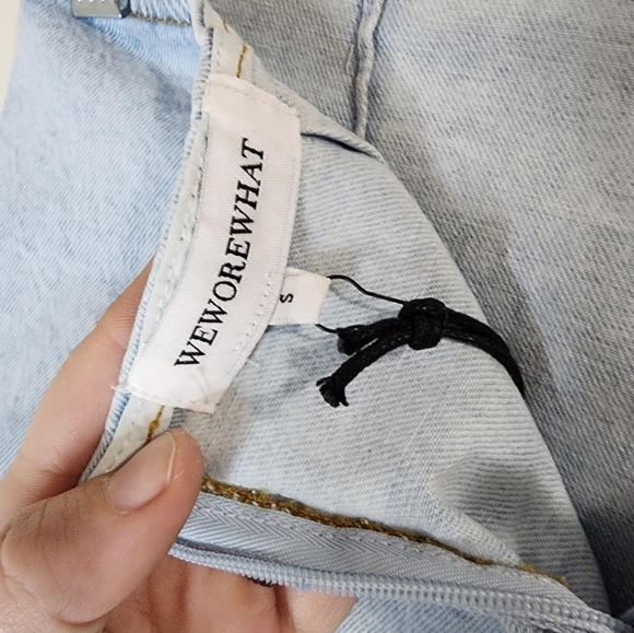 NEW WeWoreWhat Cut Out Light Wash Denim Women S Indigo Comfort Mini Preppy Skirt - Picture 6 of 14